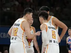 九游娱乐官网-洞庭雪豹队鏖战江南暴熊队，板球大师赛险胜，核心复出即建功。门前嗅觉决定胜负